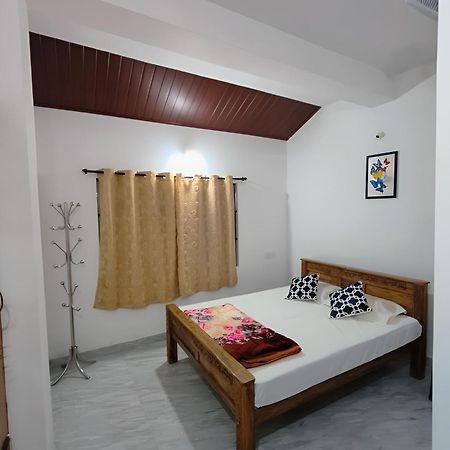 Cloudy Adobe Villa Madikeri Exterior foto